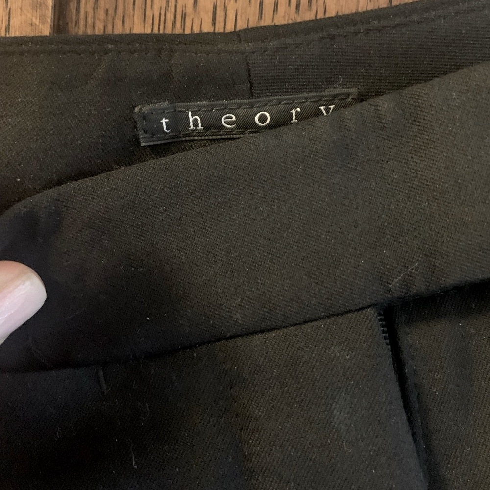 Theory Black Short -size 0